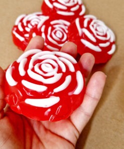 martisor-din-sapun-trandafir